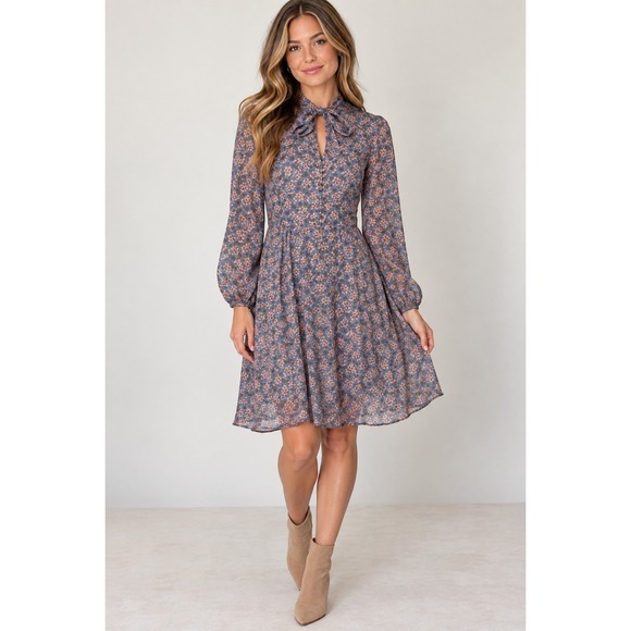 Barneys New York Dresses & Skirts - Barneys New York Dress Womens M Blue Floral Good Tie Neck Long Sleeve